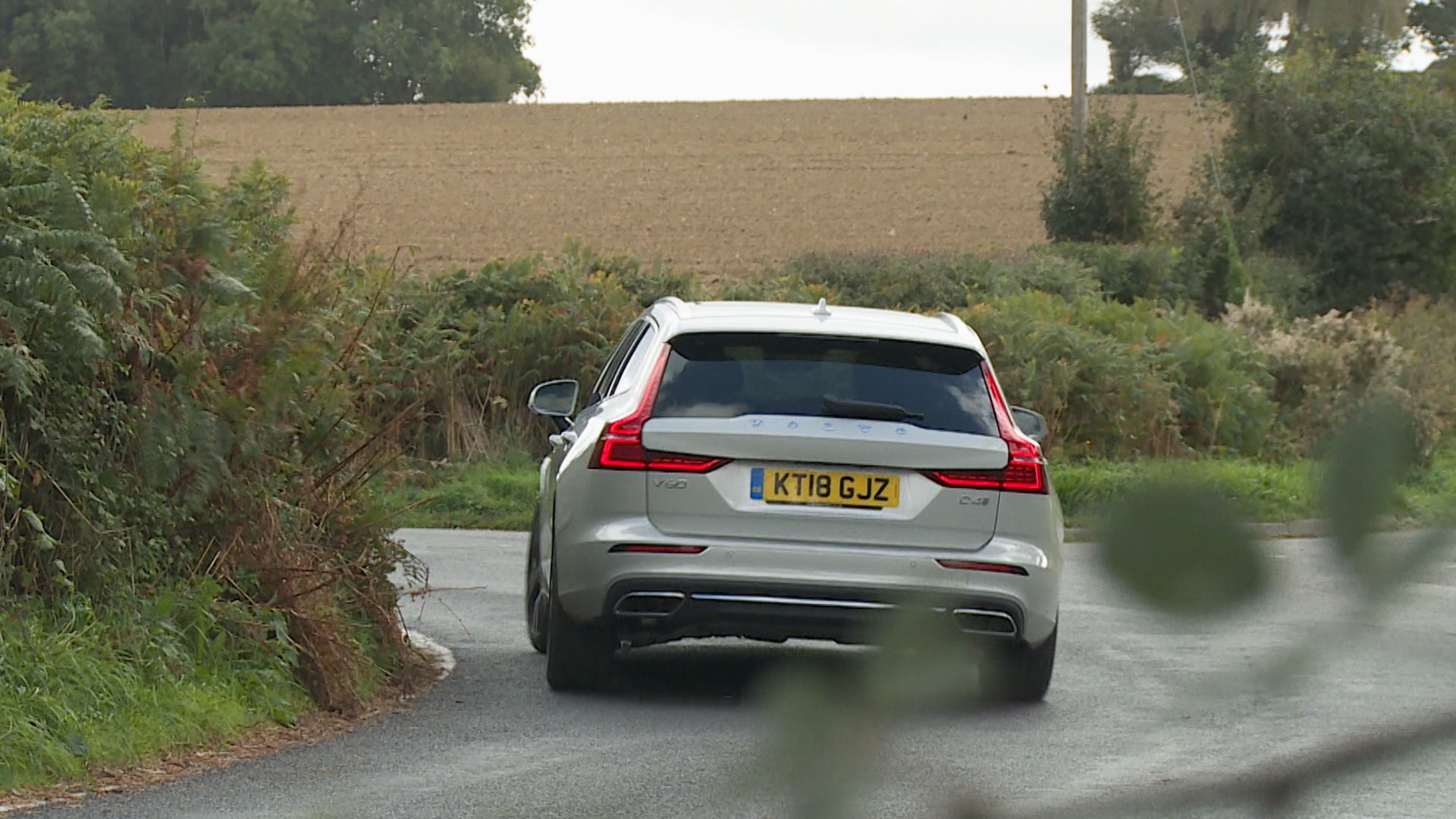 VOLVO V60 SPORTSWAGON 2.0 B4P Ultra Dark 5dr Auto